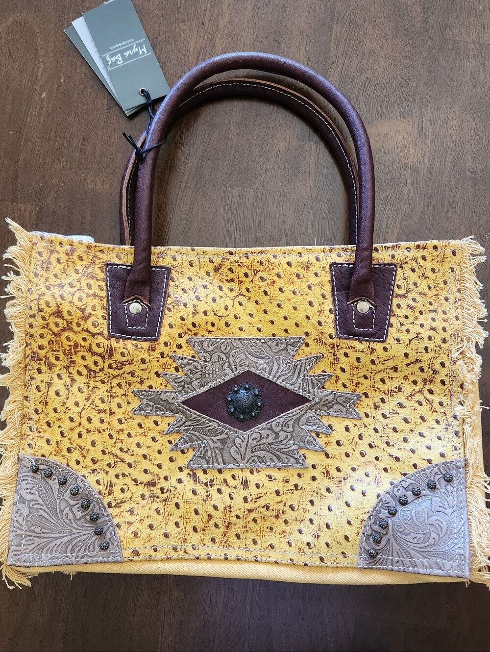 NWT Myra Supine Crossbody Bag